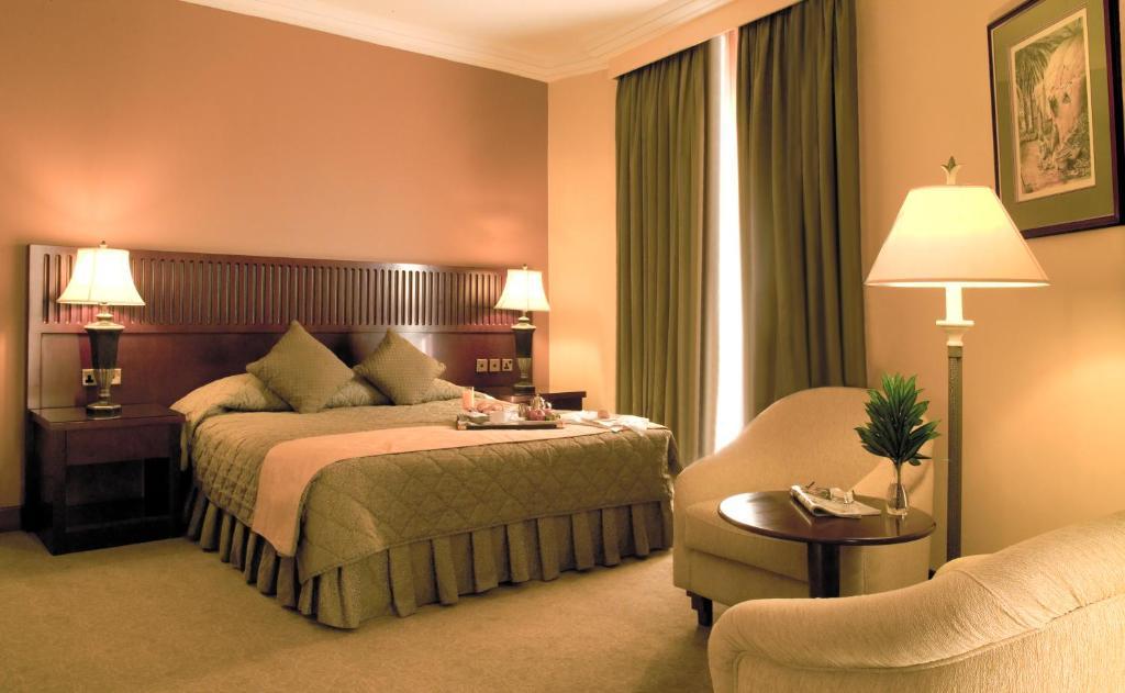 Golden Tulip Khatt Springs Resort & Spa Ras al-Khaimah Habitación foto